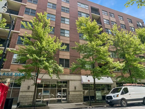 (undisclosed Address), Chicago, IL 60610