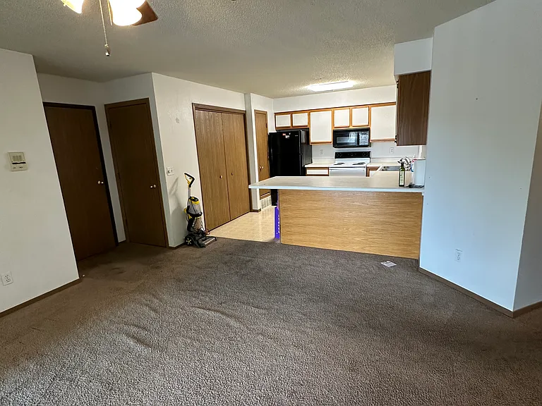 205 5th St #9 — Photo 5