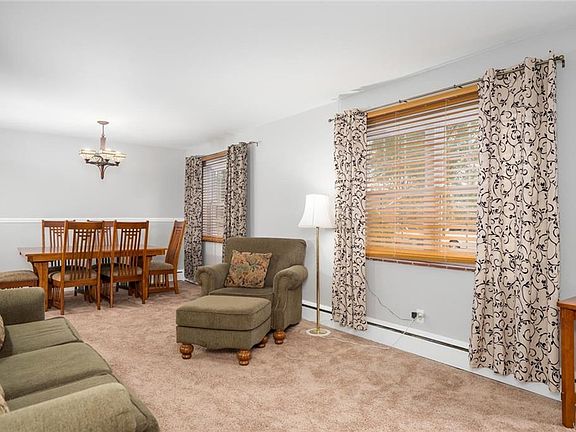 3rd image of 109 Campus Dr E