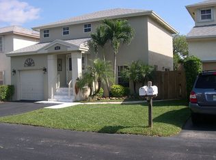 5870 Woodland Point Dr, Tamarac, FL 33319