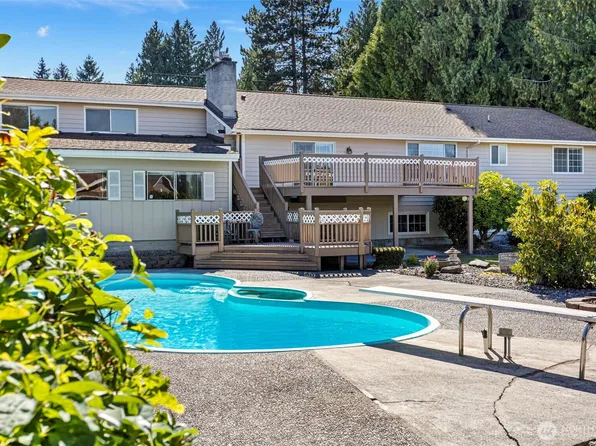 18107 25th Street Ct E, Lake Tapps, WA 98391