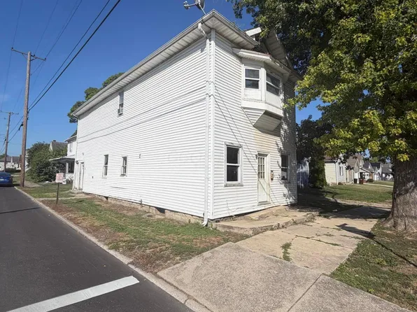 733 S Main St, Washington Court House, OH 43160
