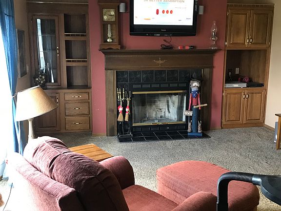 Family Rm off of the Kitchen