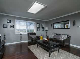 740 Highland Dr, Vista, CA 92083