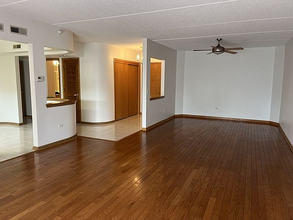 3rd image of 650 S River Rd Unit 301