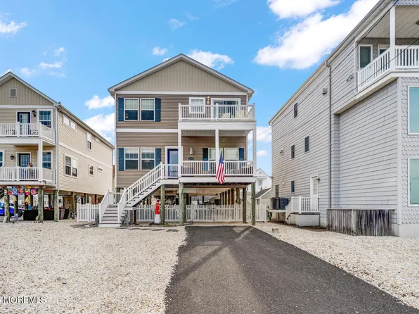1533 S Bayview Avenue, Seaside Park, NJ 08752