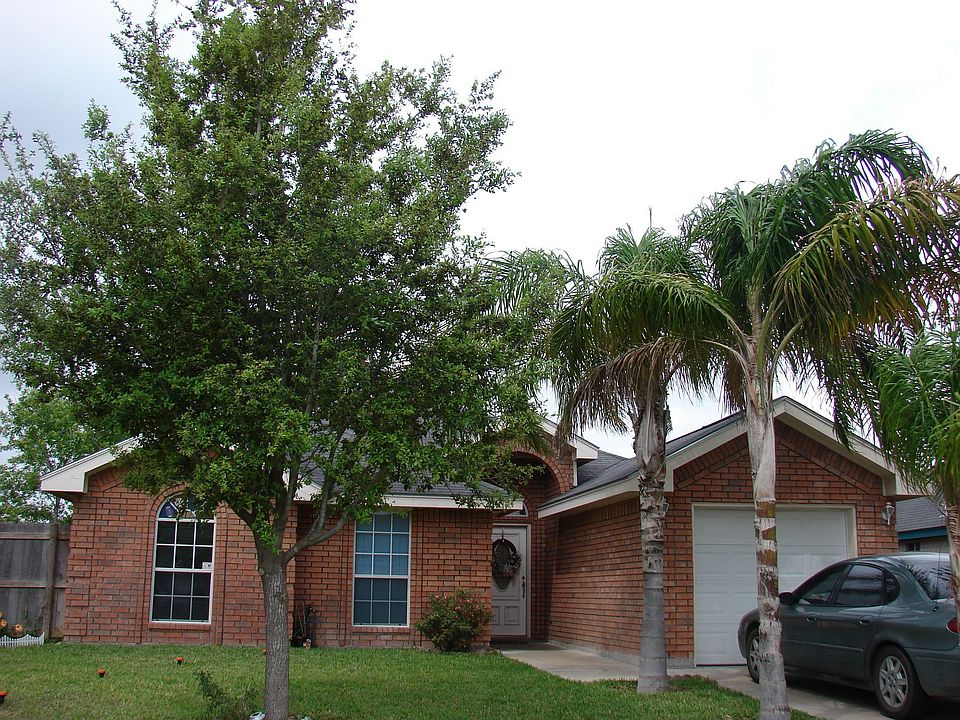 1st image of 821 Angela Ave