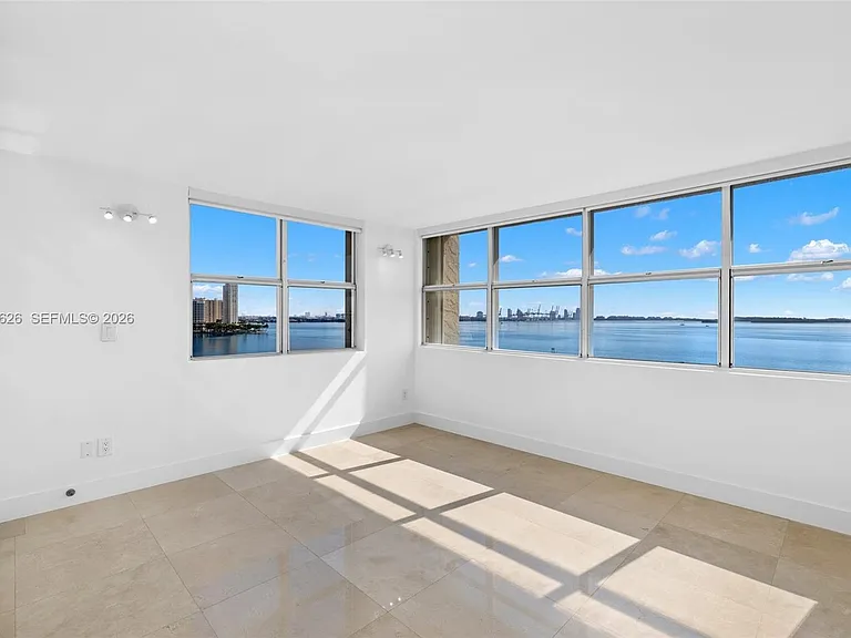 1420 Brickell Bay Dr #1001A — Photo 23