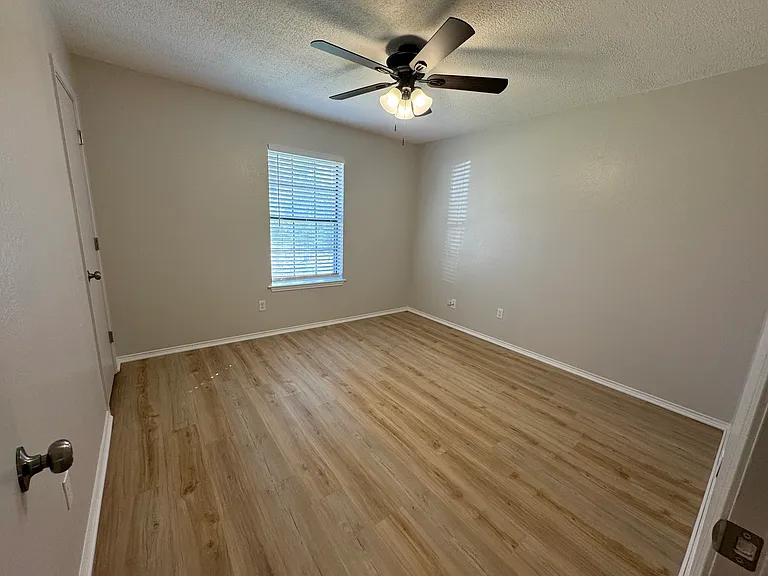 6055 Brooke Ln — Photo 12