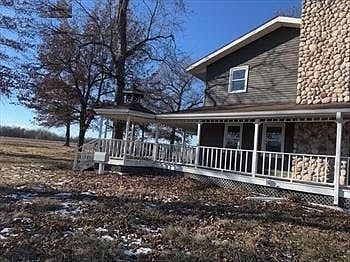 3rd image of 2630 E County Road 1300 N