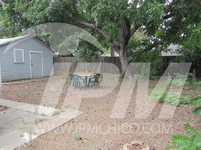 618 W 9th St — Photo 11