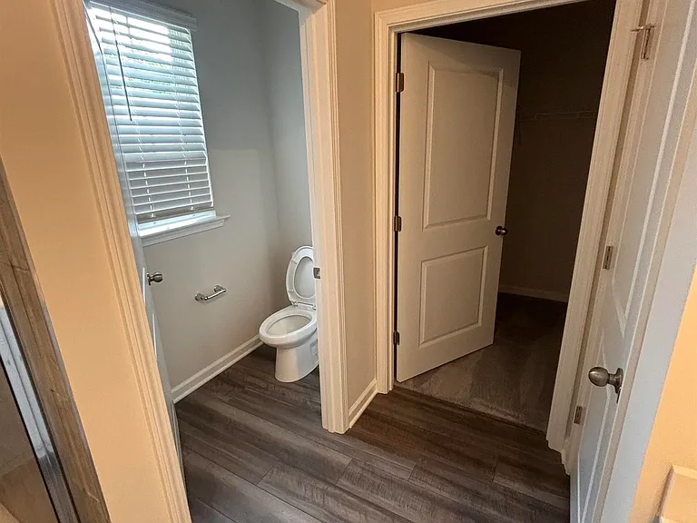 138 Parkwood Ct — Photo 8