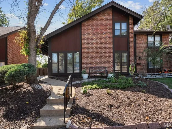 1076 Humber Cir, Saint Louis, MO 63129