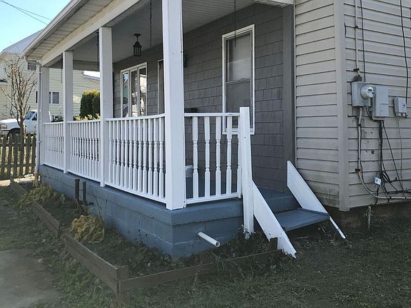 3rd image of 106 Forest St