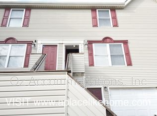 4528 NW 57th St, Kansas City, MO 64151
