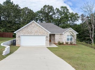 236 Forest Glen Dr, Oxford, MS 38655