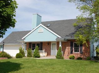 7356 S Tifton Dr, Franklin, WI 53132