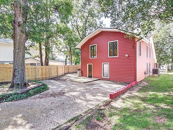 2nd image of 1414 Cross Lake Cir