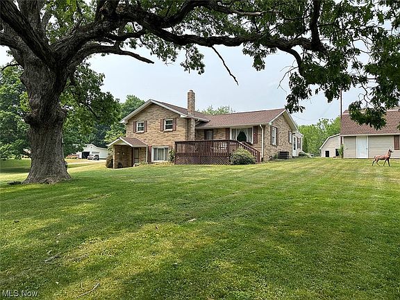 3rd image of 4497 Yackey Dr NW