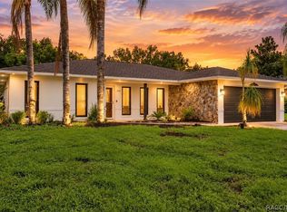 1025 SE 5th Ave, Crystal River, FL 34429