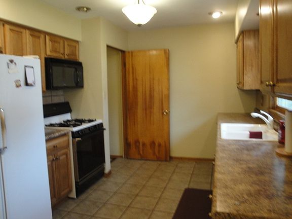 5th image of 8952 Pettit Dr