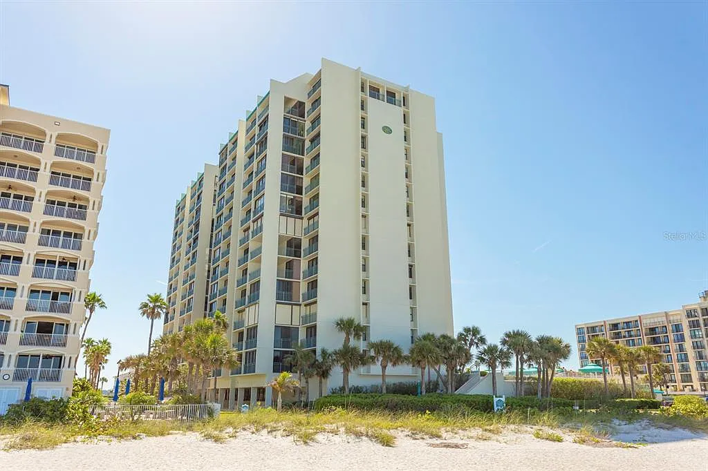 2 bed, 2.0 bath, 1364 sqft, $3,750 — Photo 3