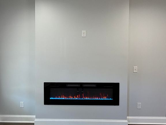 3rd image of 3623 Pebble Creek Drive