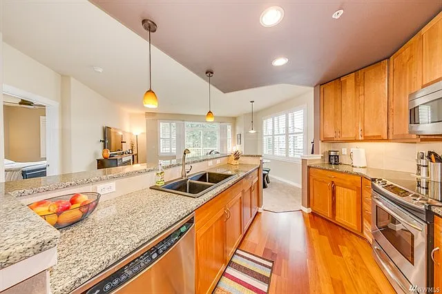 2 bed, 1191 sqft, $3,200 — Photo 4