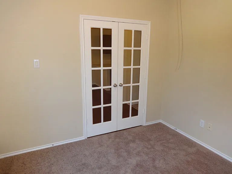 313 Woodridge Dr — Photo 6