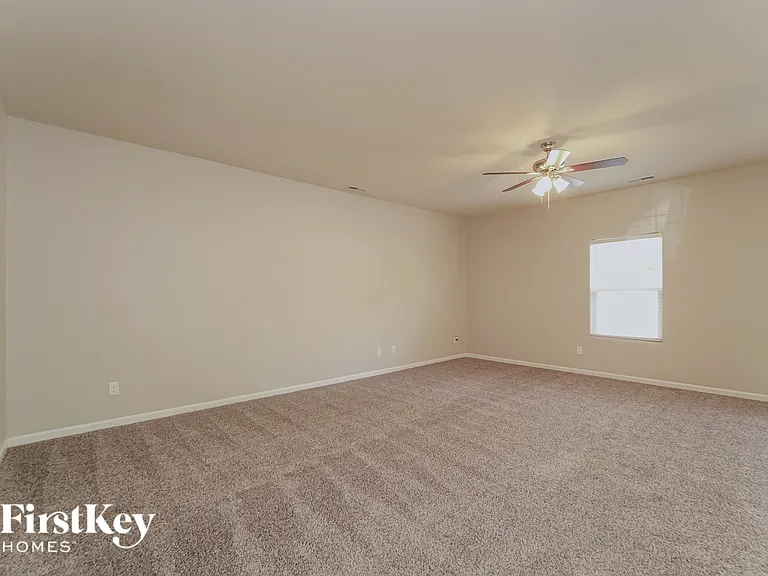 8317 Kneller St #52 — Photo 5