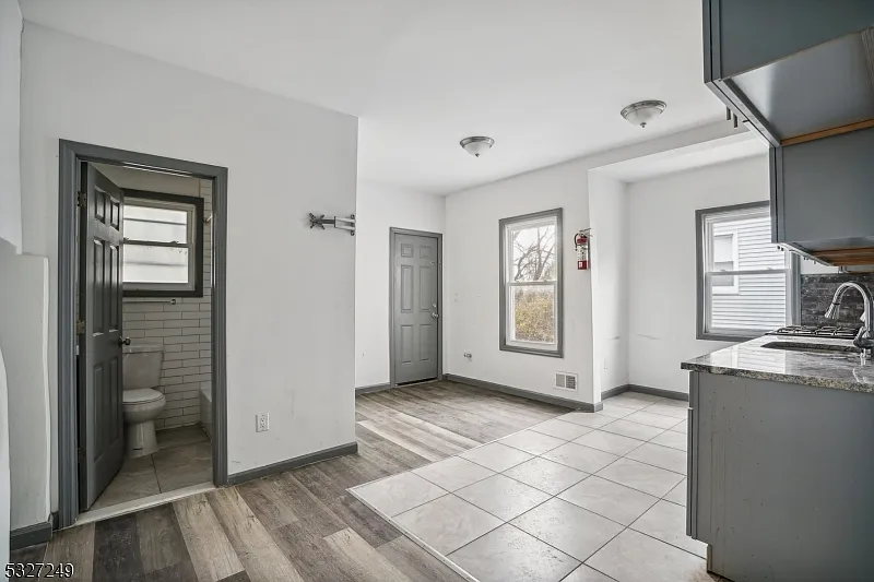 143 Valley Rd — Photo 4