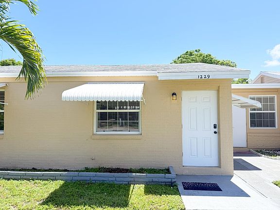 3rd image of 1229 15TH Avenue N
