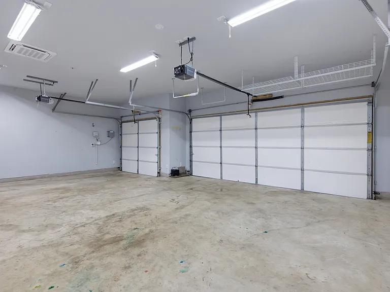 115 Rough Bark St — Photo 21