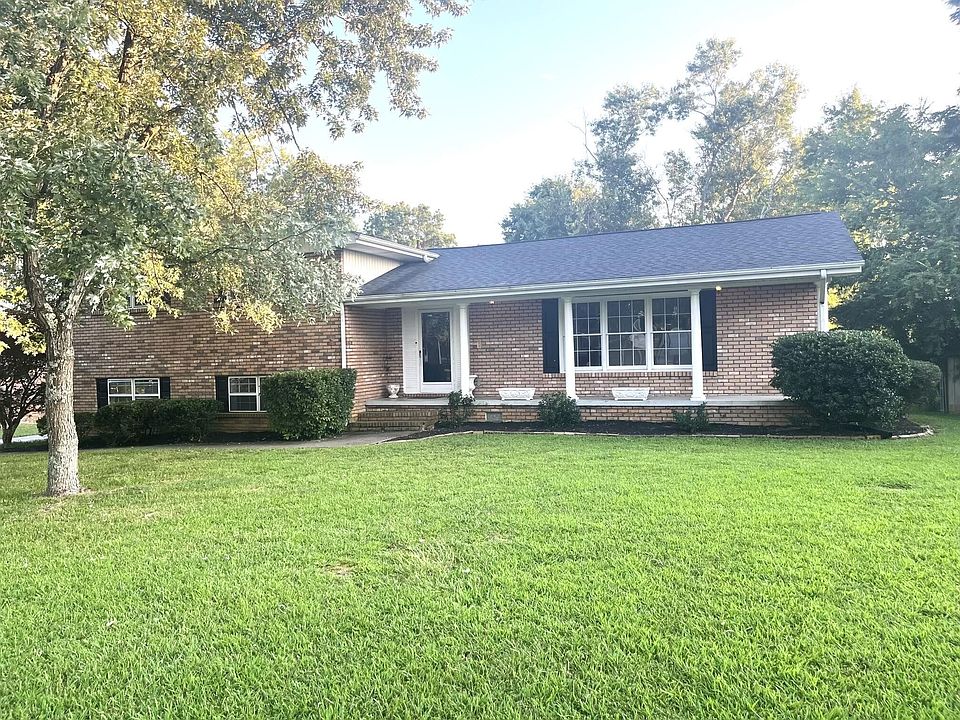 1st image of 2845 Candies Ln NW