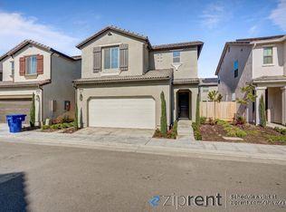 6210 E Nala Dr, Fresno, CA 93727