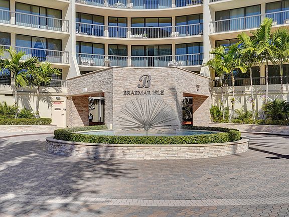 3rd image of 4740 S Ocean Boulevard #503