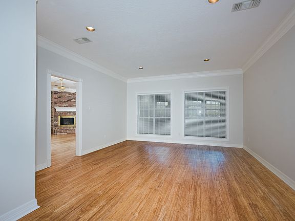 3rd image of 9200 Sunlake Ct