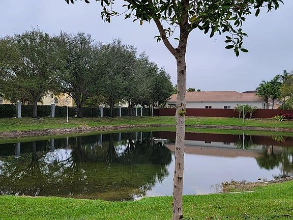 3rd image of 5230 NW 109th Ave APT 6