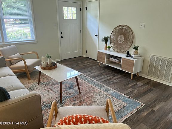 4th image of 501 Quail Drive