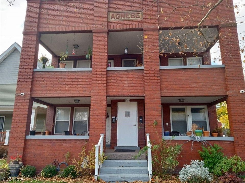 1st image of 1968 W 57th St #4