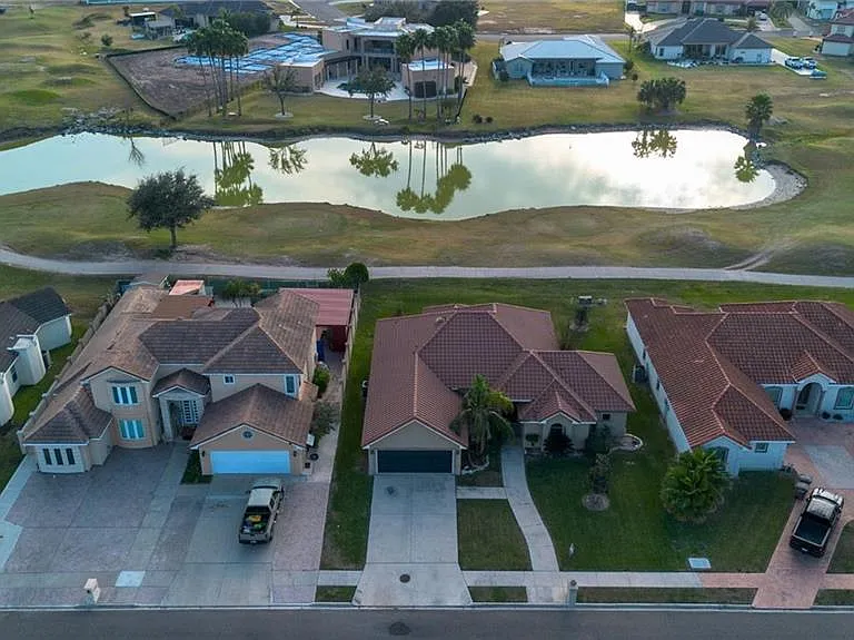 3514 Los Lagos Dr — Photo 26