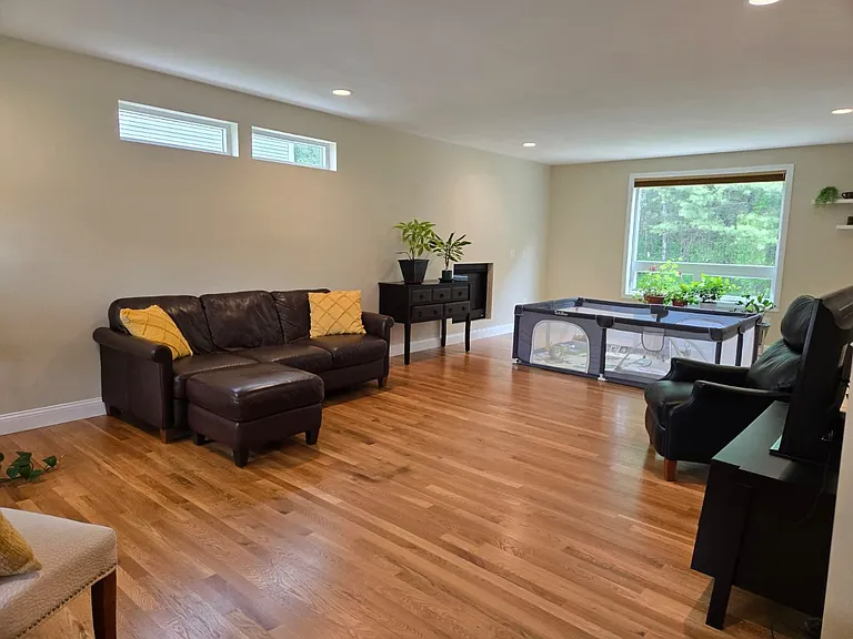 37 Schwinn Dr — Photo 10