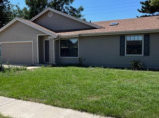 866 Crows Bluff Ln, Sanford, FL 32773