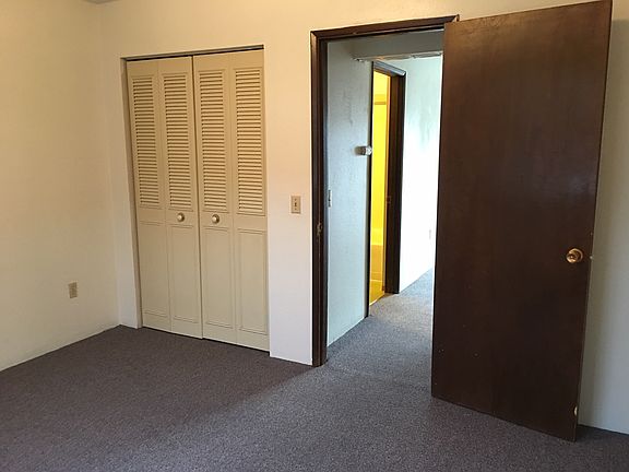 4th image of 630 NE Maiden Ln APT 32