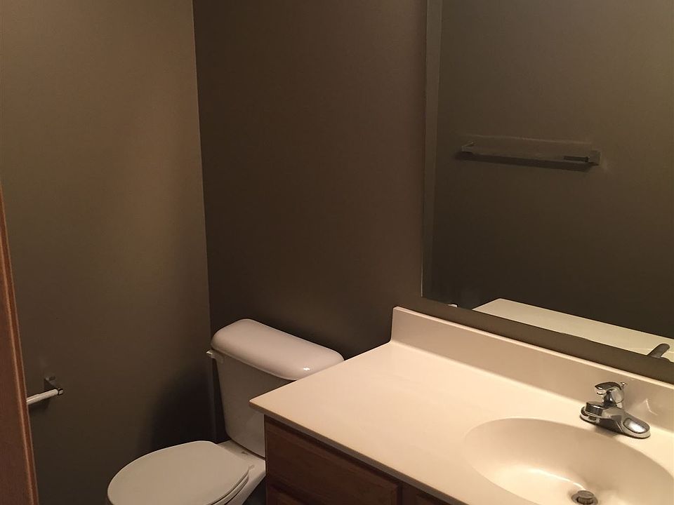 1st image of 2641 Yellowstone Dr