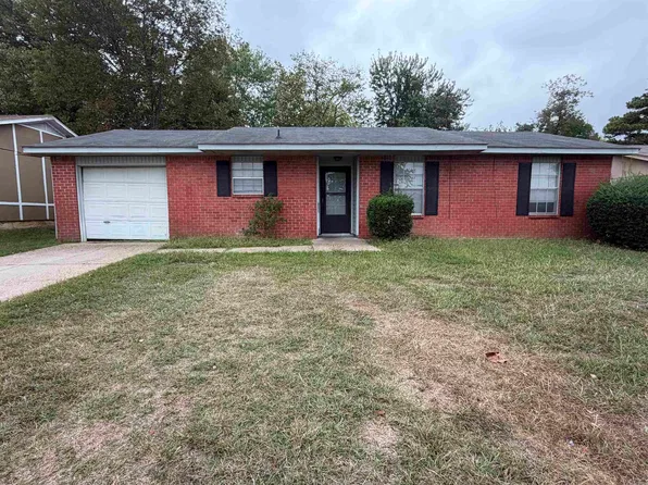 1109 Lehman Dr, Jacksonville, AR 72076