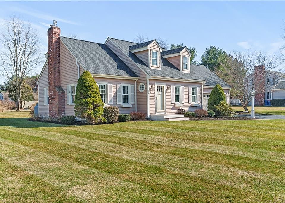 89 Meadowlark Dr, Seekonk, MA 02771 Zillow