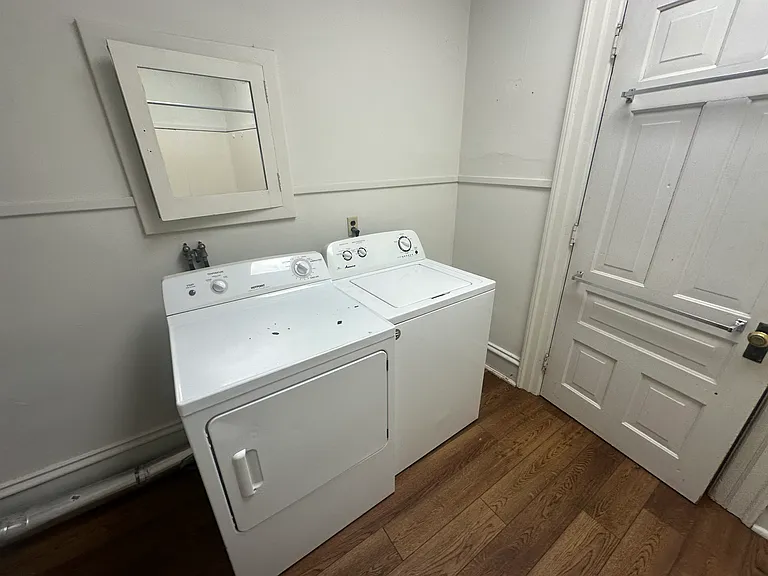 503 N Railroad St #C — Photo 9