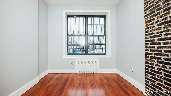 Rented by Nooklyn NYC LLC | media 18