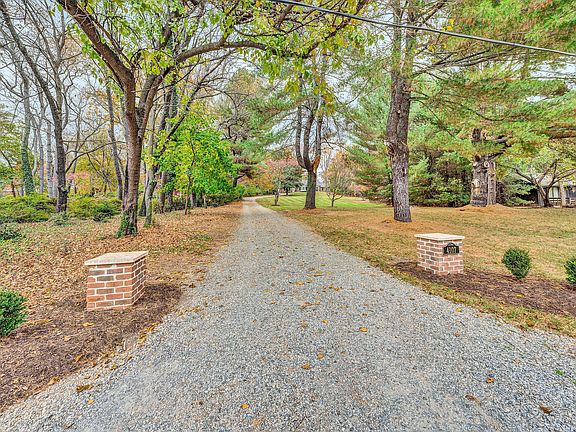 4th image of 4107 Belle Aire Cir SW